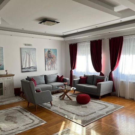 Airport Sky Apartments Lux II Belgrad Exterior foto